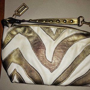 Beautiful Coach handbag - gold and cream
